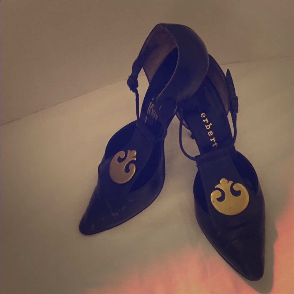 Black leather Herbert Levine heel